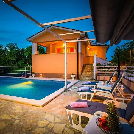 Villa Dina Šumber